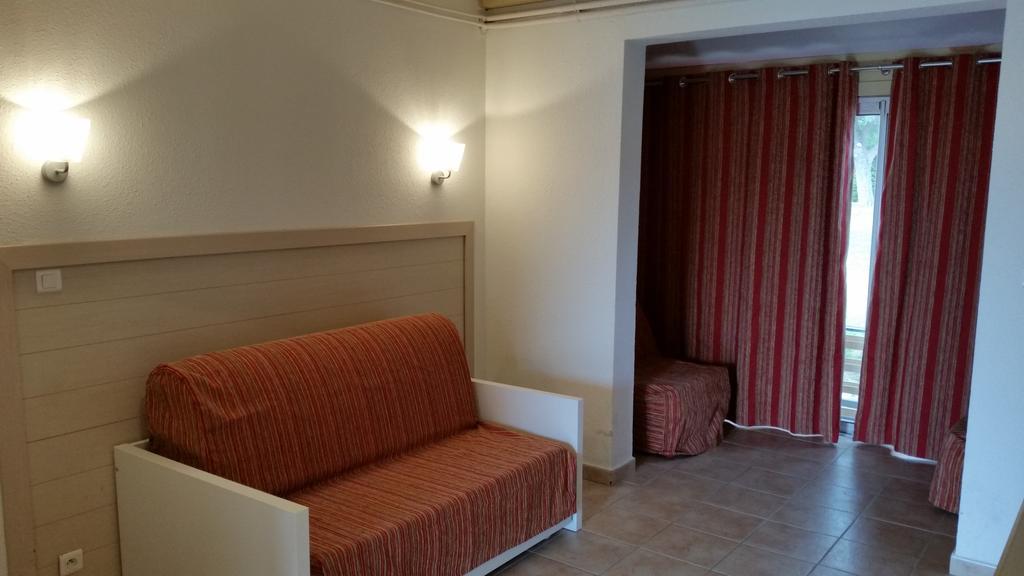 Goélia Le Mas Blanc Aparthotel Pérols Habitación foto